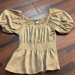 Women's Puff Sleeve Top in green